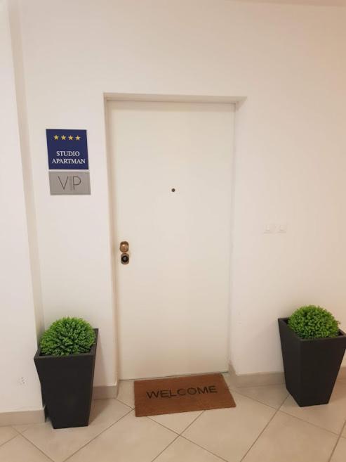 Apartman Vip, With Free Garage Parking Пула Екстериор снимка