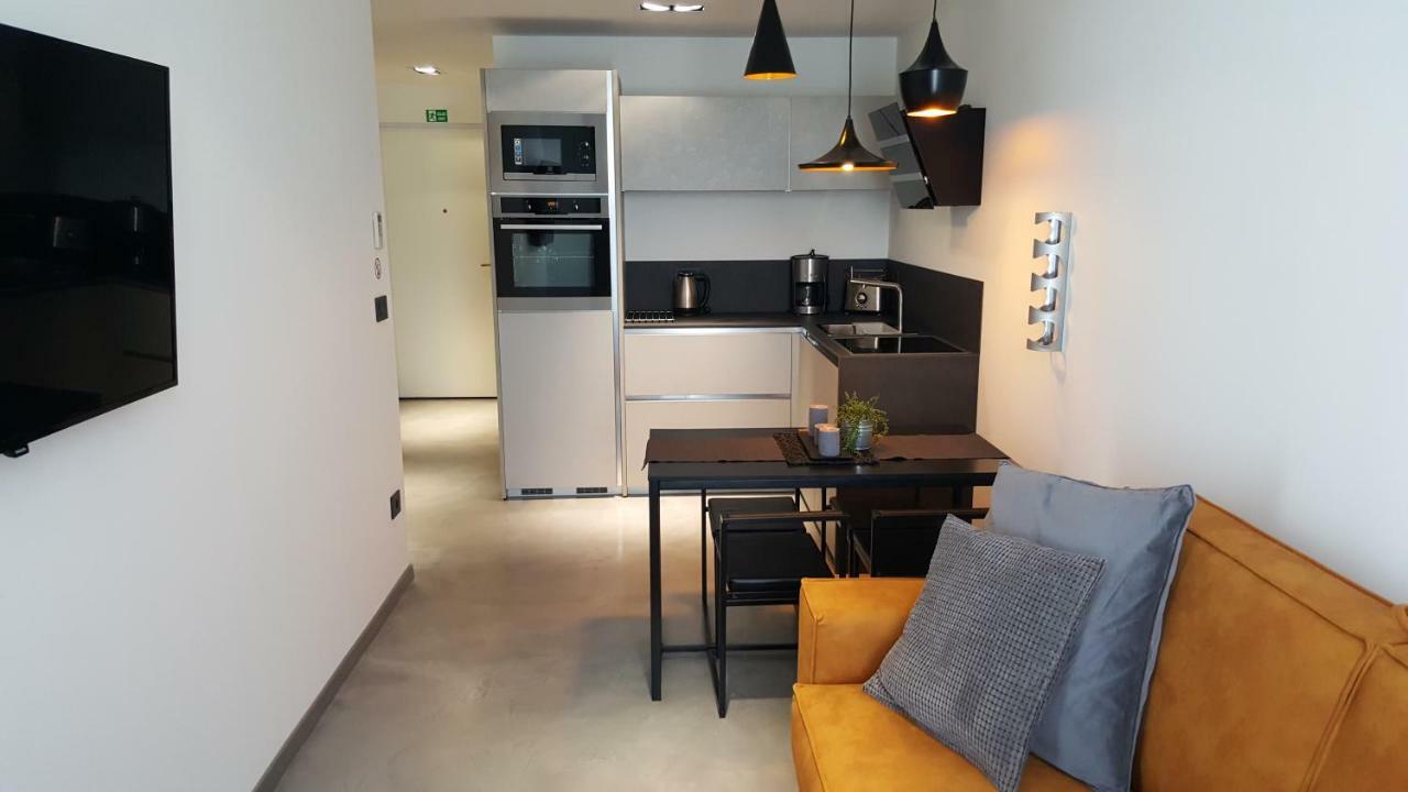 Apartman Vip, With Free Garage Parking Пула Екстериор снимка