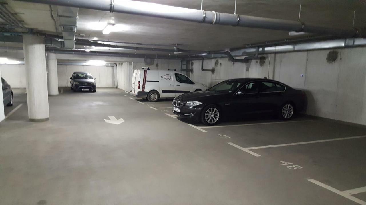 Apartman Vip, With Free Garage Parking Пула Екстериор снимка