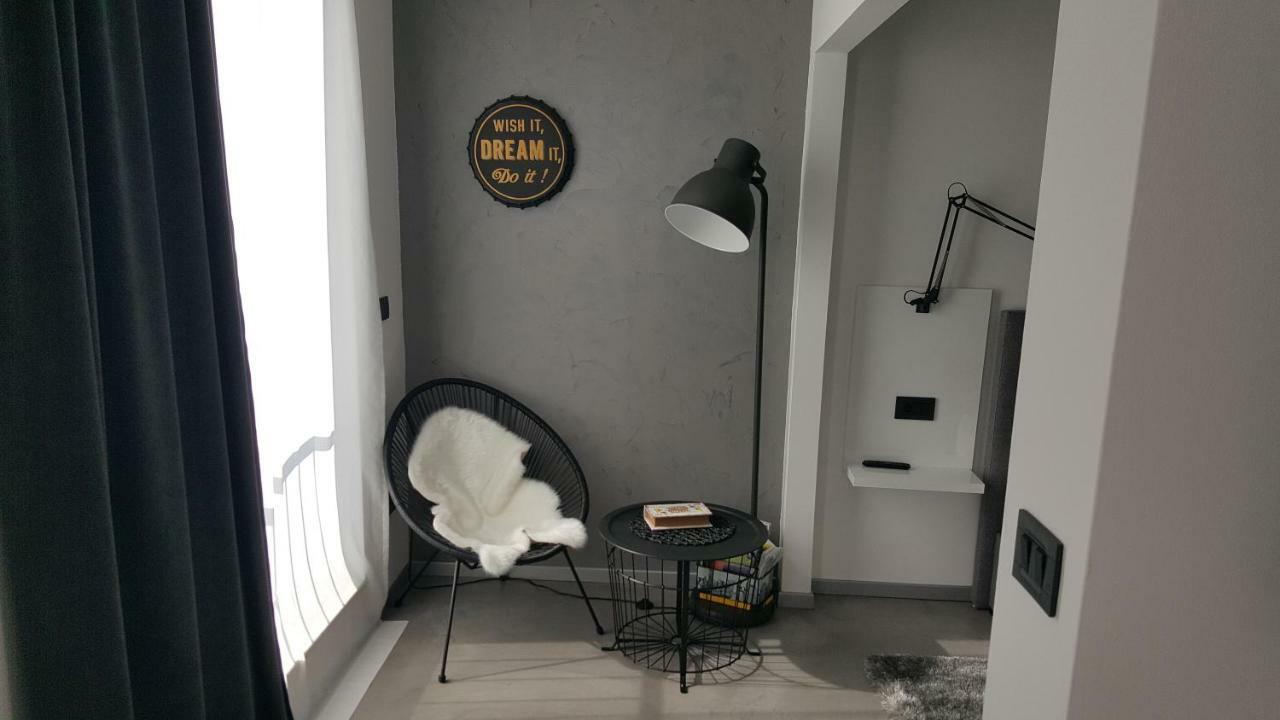 Apartman Vip, With Free Garage Parking Пула Екстериор снимка